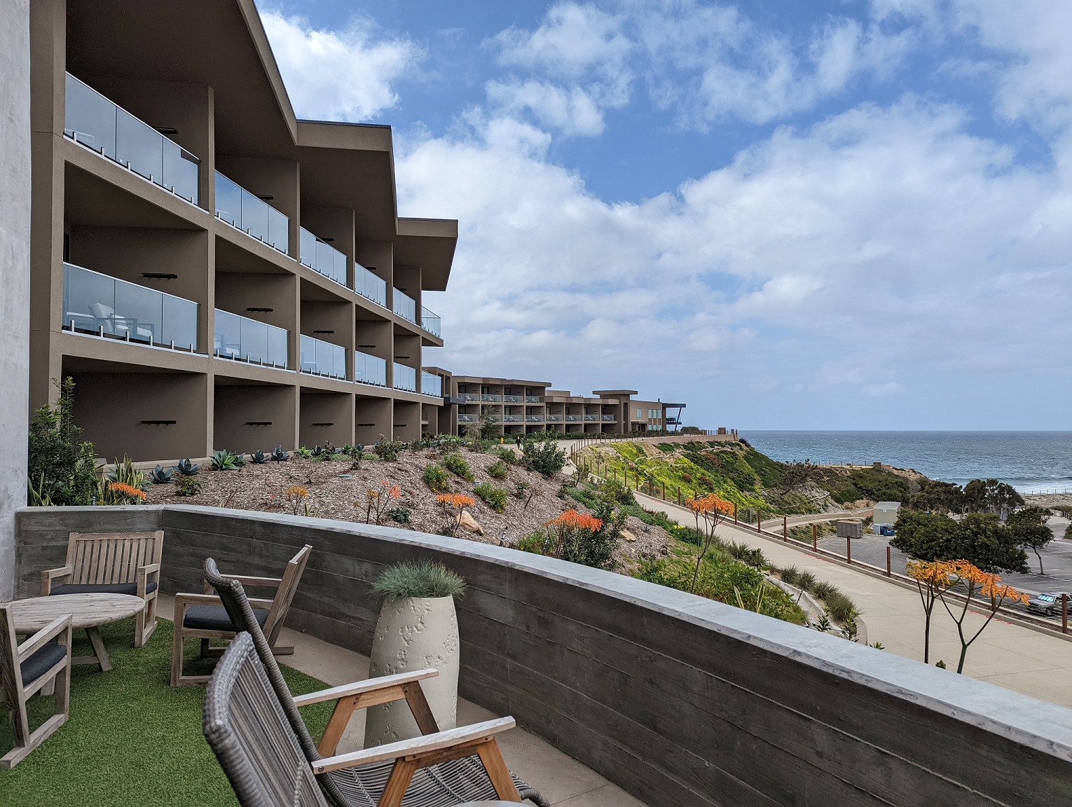 Hotel Review: Alila Marea Beach Resort